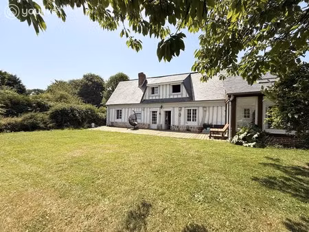 titre : maison normande à colombages — 3 ch 1 bureau — garage — terrain 1 252 m²