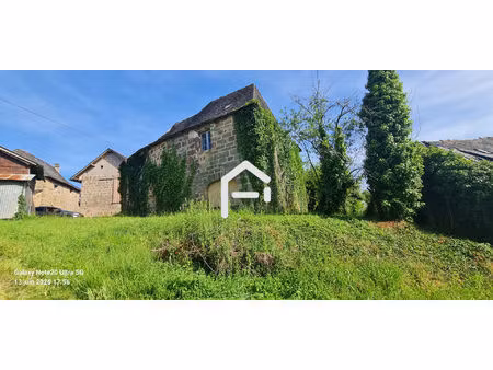 maison à saint aulaire sur 8725 m² de terrain
