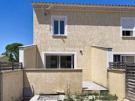 maison 2 chambres terrasse cour et parking