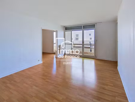 a louer t5 de 100.15m² quartier longchamps