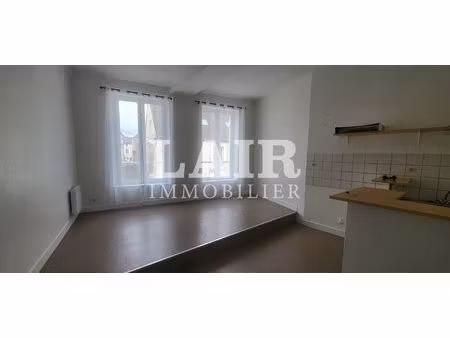 appartement t2 à louer dans le centre de sées - réf s15389