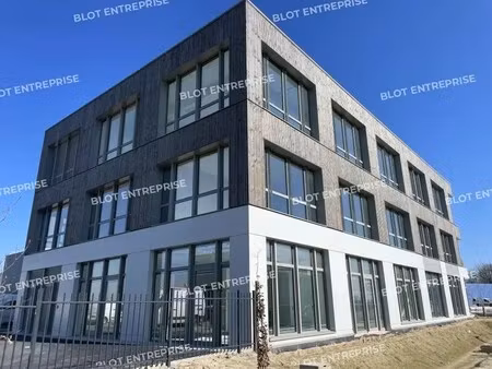 location bureaux 271 m²