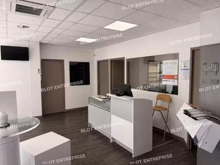 vente local d'activités 560 m²