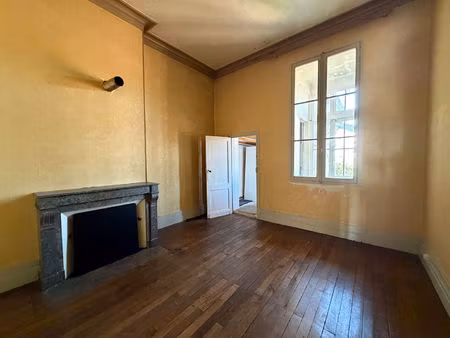 maison bourgeoise - st genès - 180 m² - 4 chambres - jardin - prévoir travaux