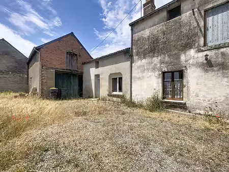 maison à rénover située à bourgneuf en mauges