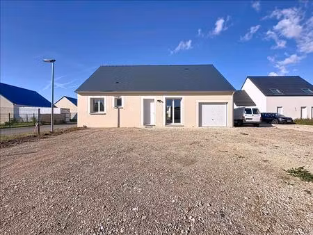 maison - 83 m2 - 4 pièces - non meublé