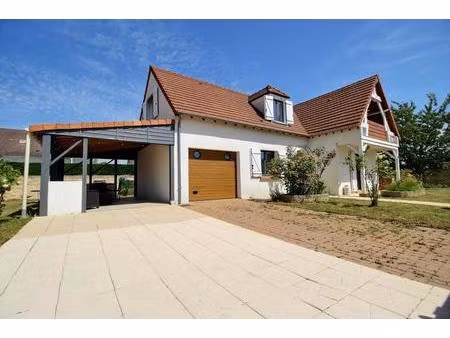 maison individuelle avec 4 chambres et jardin clos