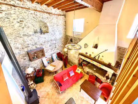a vendre : maison pleine de charme dans un environnement exceptionnel