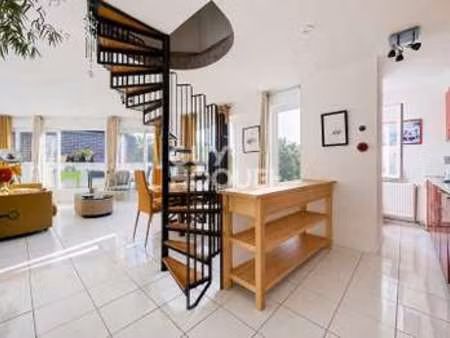 vente appartement 4 pièces à hérouville-saint-clair (14200) : à vendre 4 pièces / 87m² hér