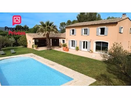 bastide à meyrargues 224 m2 piscine