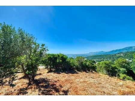 terrain constructible à vendre