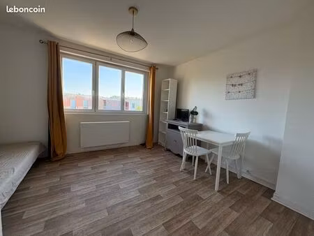 studio meublé