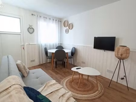 location aout et à l'année maison état impeccable