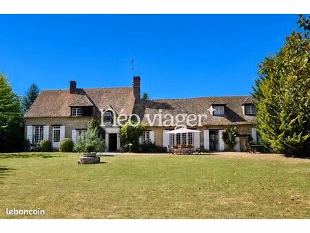 propriété 6 pièces 204 m²