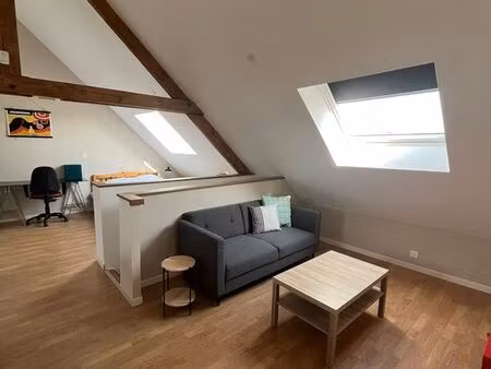studio étudiant uniquement 30m²