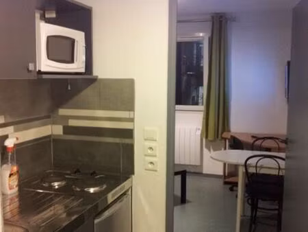 studio meublé proche gare avec garage