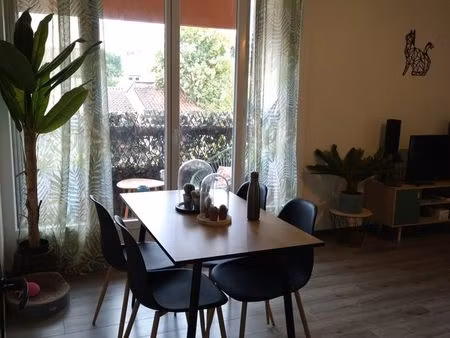 f3  ht billère  lumineux  s-so  balcon  calme  1er étage