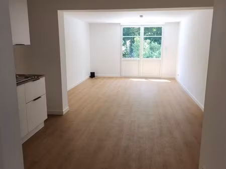 location studio - centre chateaubriant - 36.28m² (10b-c)