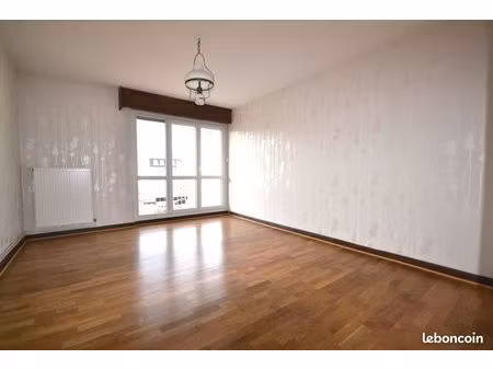 appartement 3 pièces 65 m²