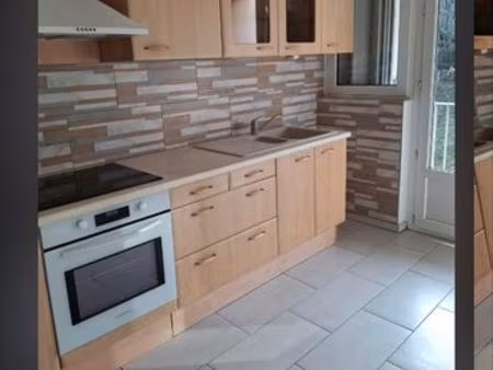 grand appartement f2 chateaucreux