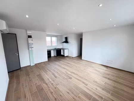 location appartement 4 pièces 70m² ambronay 01500
