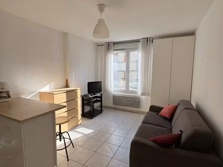 studio meublé - moderne & lumineux
