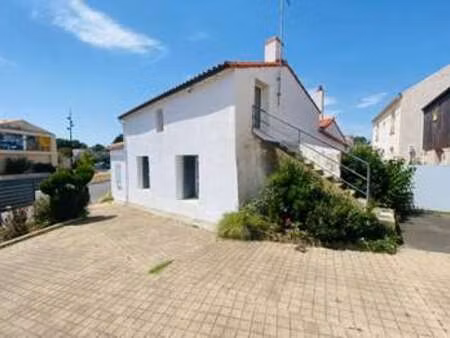 vente maison à landevieille (85220) : à vendre / 78m² landevieille