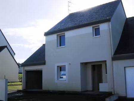 location maison 4 pièces 68.63 m² à pontivy (56300)  760 €