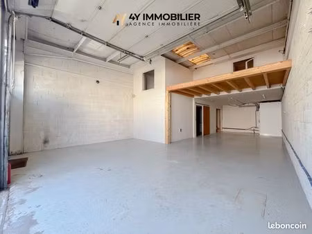 local 100 m² poisat