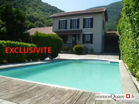 maison 7 pièces 155 m²