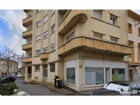 local commercial 30 m²