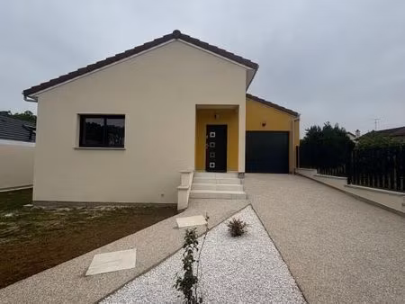 maison 2 pièces 123 m²