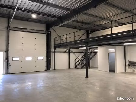 local d'activité 134 à 270m2 avec parking - domène (38420)