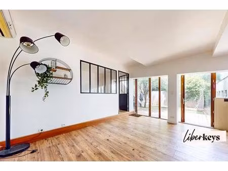 à vendre : 2 pièces  34m²  terrasse et parking. millau