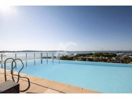 golfe-juan - front de mer avec 2 chambres