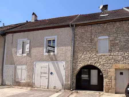 maison de village à rénover fort potentiel d'investissemen