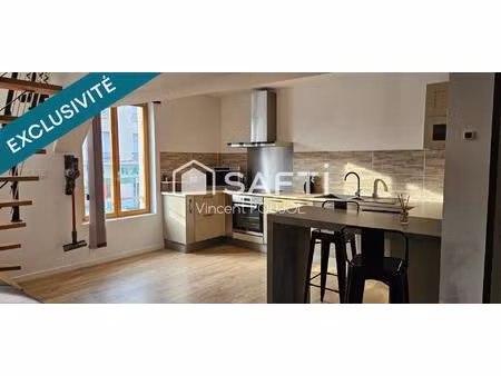 duplex rénové avec place de parking.