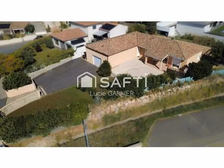 maison plain-pied avec hangar de 138 m² et jardin