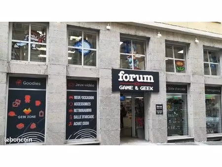 commerce 155 m²
