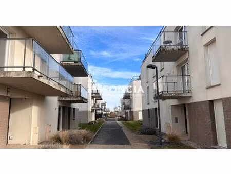amiens sud  chu  campus  t2 avec balcon et parking dans résidence récente