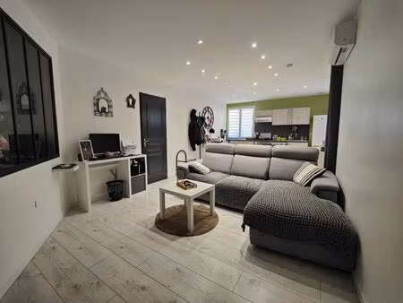 bouillargues : appartement t1 bis en rez-de-chaussée