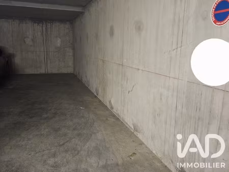vente parking 23 m²