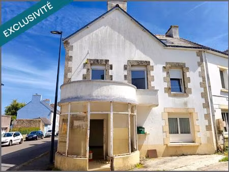 maison de ville avec 3 chambres  commodités à pied