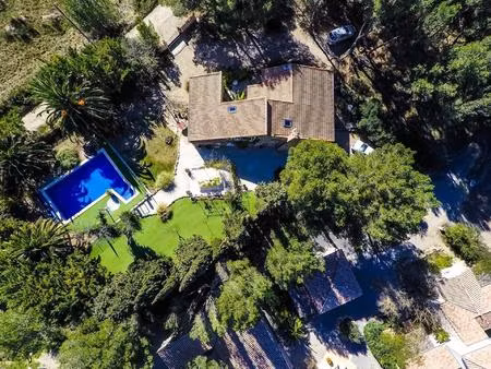 domaine d'exception unique : 15 ha avec gîtes
