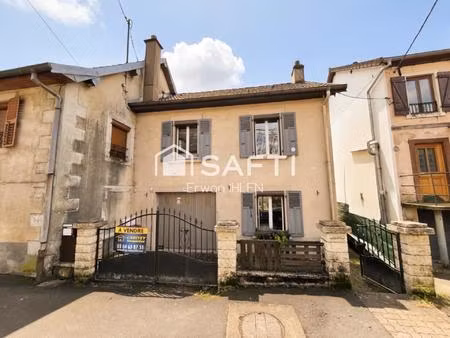 maison  57 m2  3 pièces   1 chambre sur 265 m2 de terrain