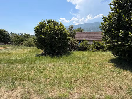 terrain 575m² viabilisé