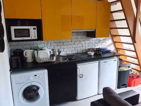 amilly avec terrasse et stationnement
