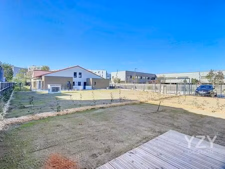 appartement t3 de 67.98m2 en rez-de-jardin de 58m2 exposé sud-ouest - proximité immédiate 