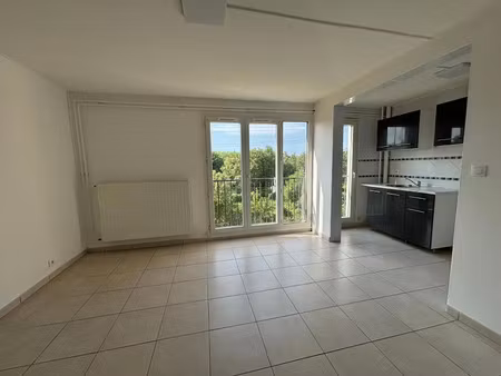location appartement 2 pièces 50 m² à tergnier (02700)  430 €
