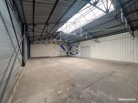 entrepôt 220 m² locmine